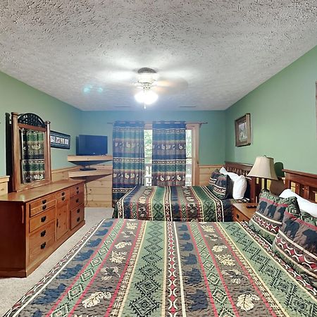 Above The Clouds, 4 Bedrooms, Pool Access, Private, Gaming, Sleeps 16 Gatlinburg Luaran gambar