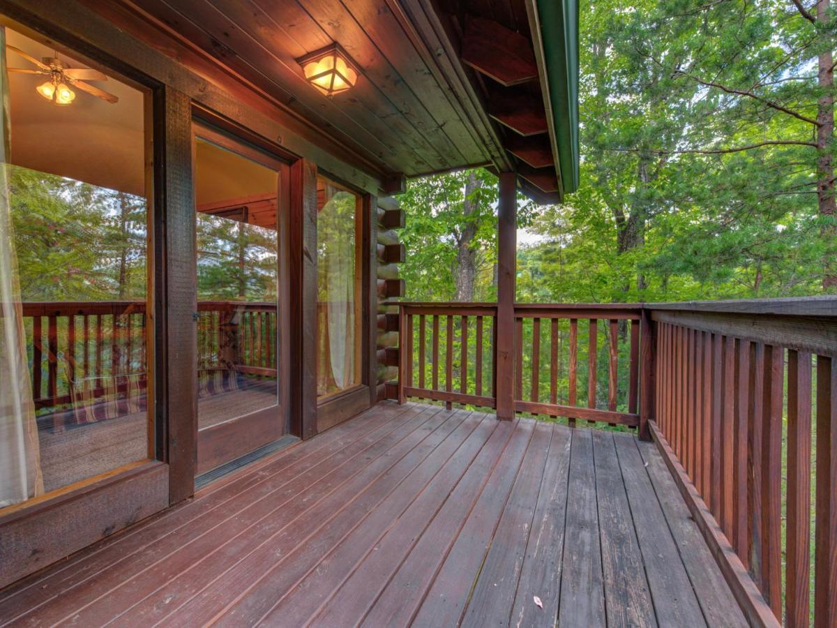 Above The Clouds, 4 Bedrooms, Pool Access, Private, Gaming, Sleeps 16 Gatlinburg Luaran gambar
