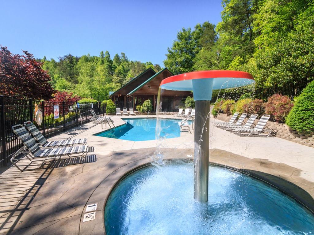 Above The Clouds, 4 Bedrooms, Pool Access, Private, Gaming, Sleeps 16 Gatlinburg Luaran gambar
