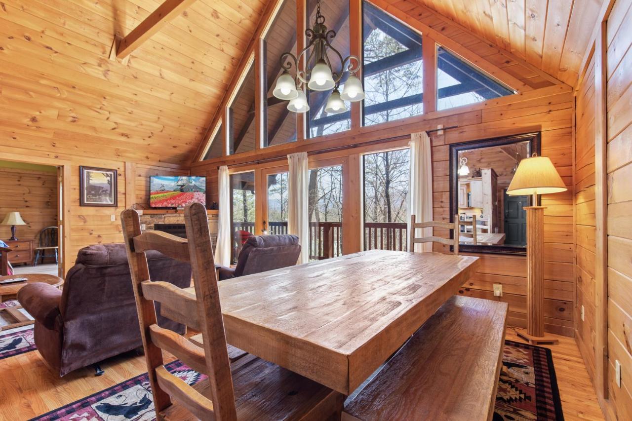 Above The Clouds, 4 Bedrooms, Pool Access, Private, Gaming, Sleeps 16 Gatlinburg Luaran gambar