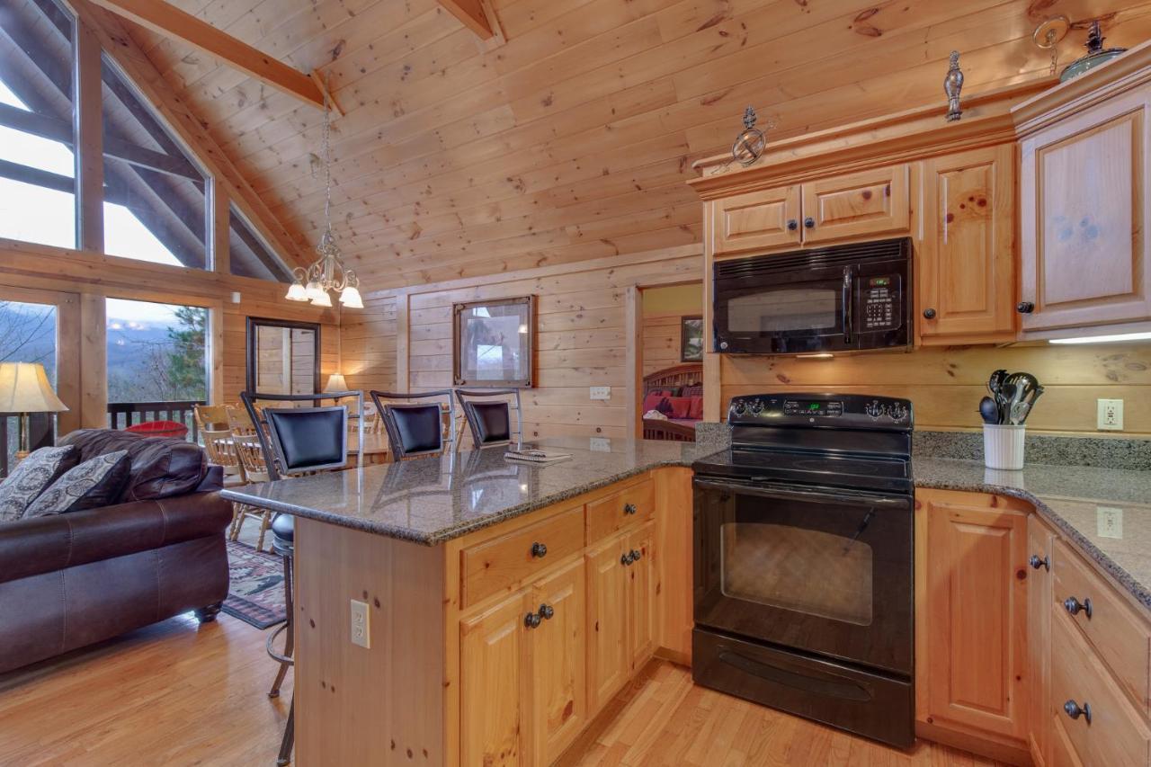 Above The Clouds, 4 Bedrooms, Pool Access, Private, Gaming, Sleeps 16 Gatlinburg Luaran gambar