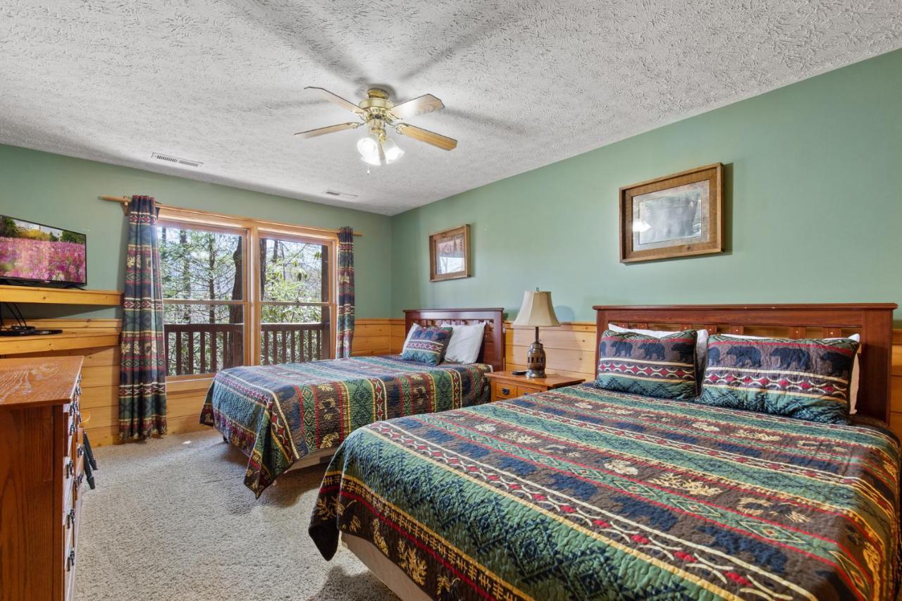 Above The Clouds, 4 Bedrooms, Pool Access, Private, Gaming, Sleeps 16 Gatlinburg Luaran gambar
