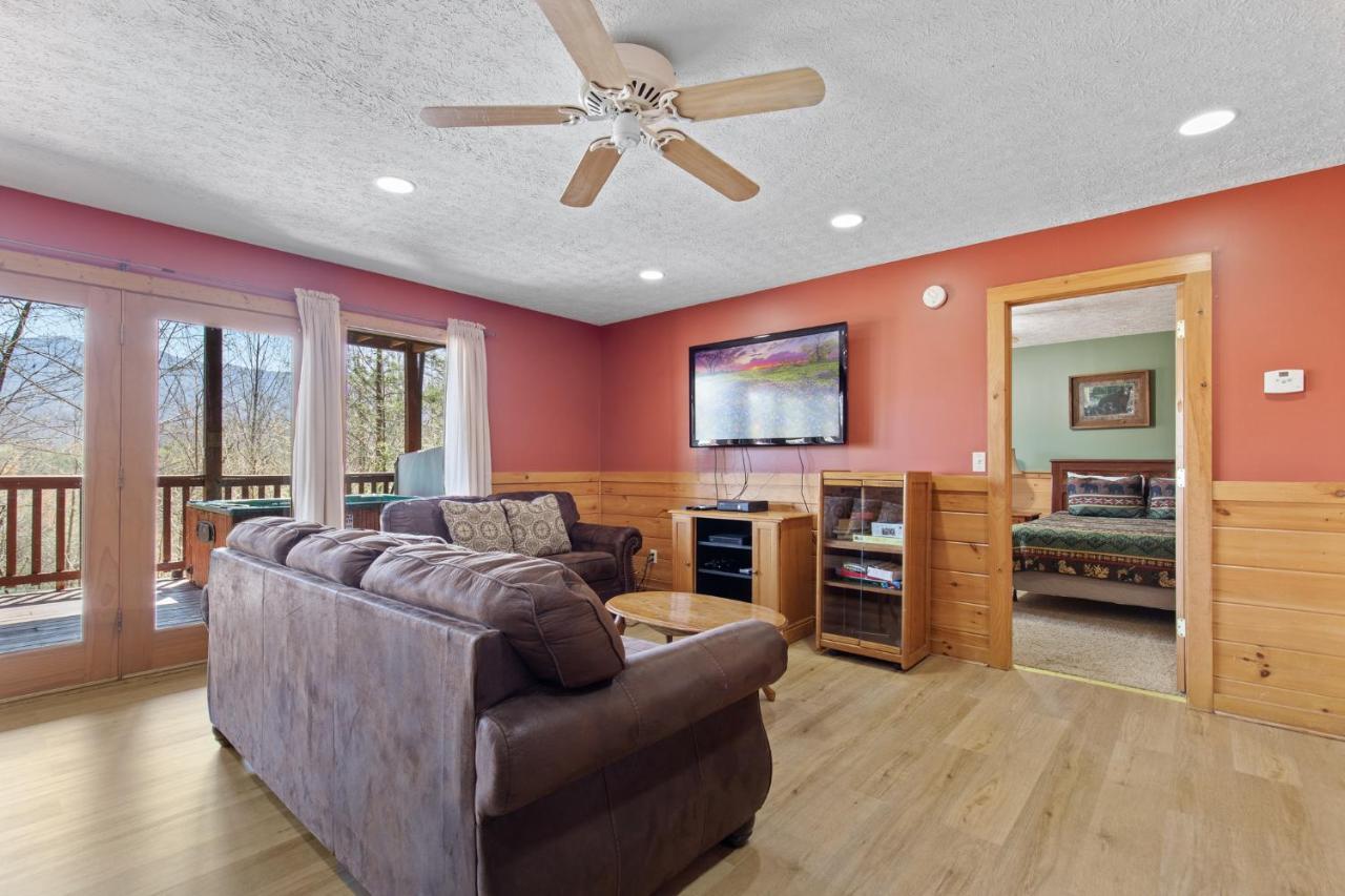 Above The Clouds, 4 Bedrooms, Pool Access, Private, Gaming, Sleeps 16 Gatlinburg Luaran gambar