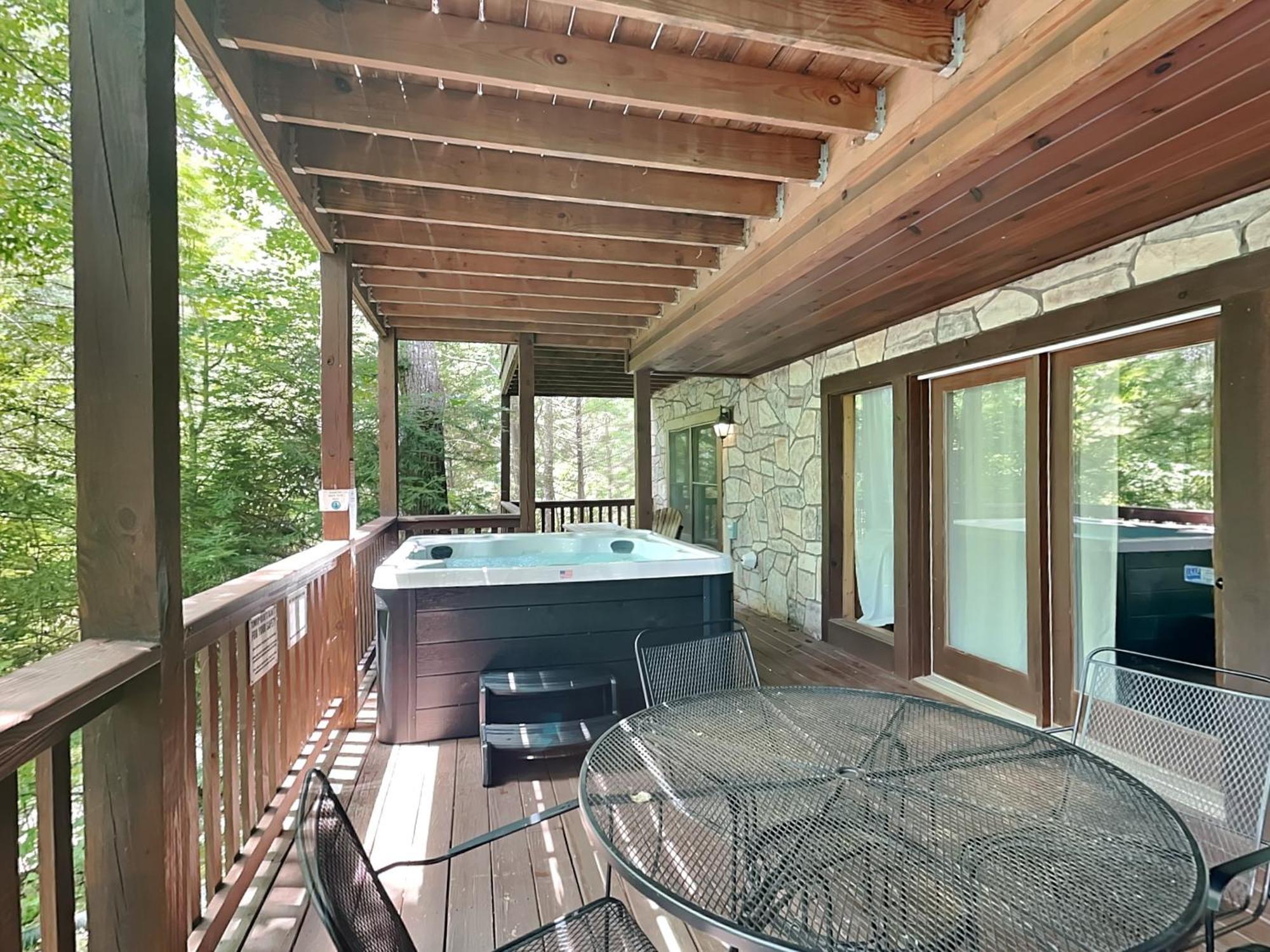 Above The Clouds, 4 Bedrooms, Pool Access, Private, Gaming, Sleeps 16 Gatlinburg Luaran gambar